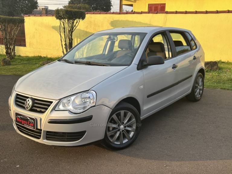 VOLKSWAGEN - POLO - 2007/2007 - Prata - R$ 29.900,00