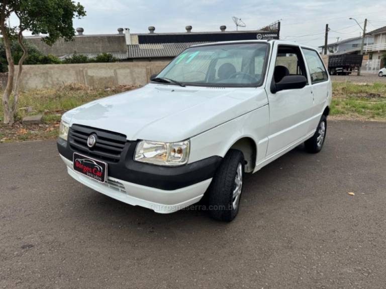 FIAT - UNO - 2011/2011 - Branca - R$ 19.900,00