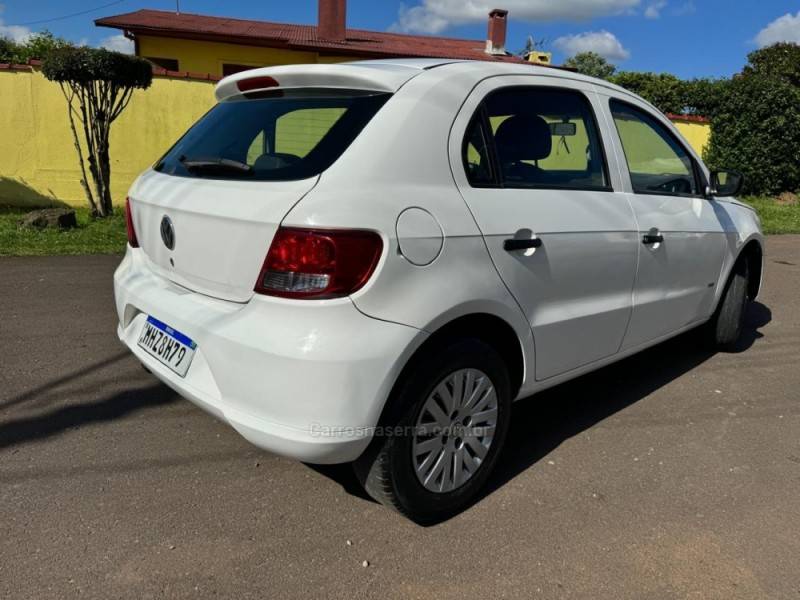 VOLKSWAGEN - GOL - 2011/2011 - Branca - R$ 26.900,00